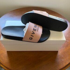 Givency Slides